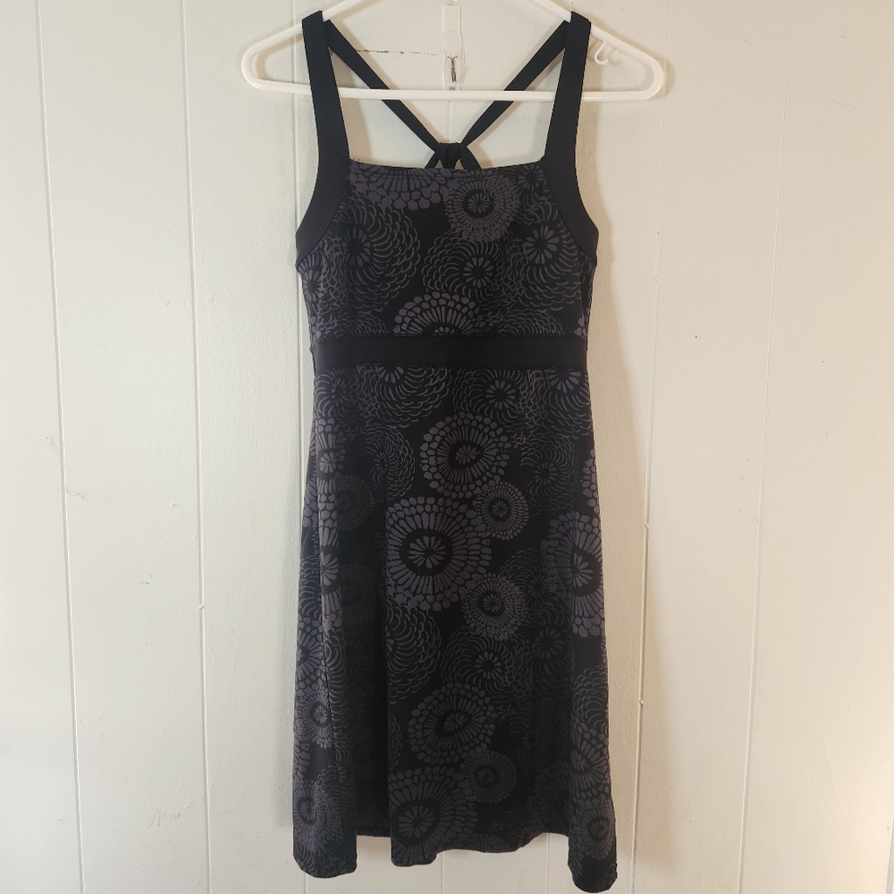 Soybu Black Floral Built-in Bra Activewear Dress Size Medium